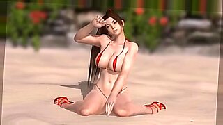 Mai Shiranui wearing a micro bikini in DOAX3.