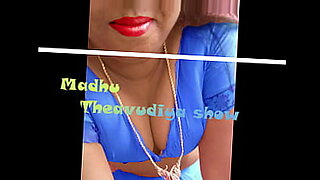 Housewife Madhu Theavudiya 35f.