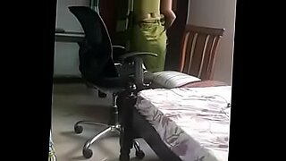 Desi Andhra big ass maid seductive