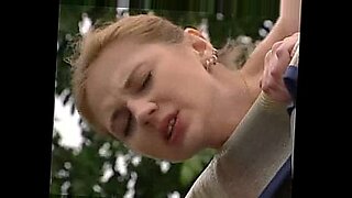 Julia Power is back, this time with some outdoor action on xvideos.