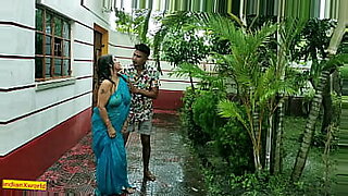 Hot milf Indian aunty outdoor sex in the rain, deepthroat and cumshot.