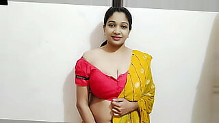 Bhabhi caught Devar masturbating and got fucked (Hindi audio).