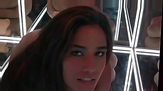 See the new video of the Indian pornstar Poonam Pandey.