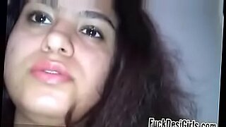 Pretty Indian woman wants to have sex.