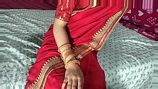 First time Indian bhabhi gets it hard