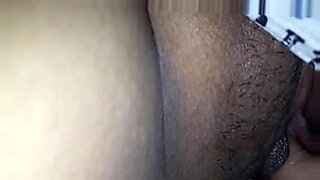 Hot Indian girl sucks and fucks big cock with great pleasure.