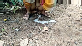 desi aunt nature pissing must watch