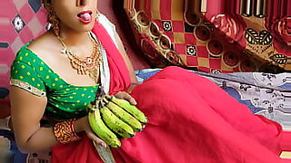 Babita Bhabi enjoyed a banana treat while being passionately fucked.