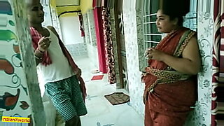 Hot Bhabhi sex! With hot Indian Bengali audio.