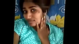 Beautiful adult film with Swathi Naidu who reveals her beautiful big boobs and sexy body.