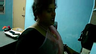 Hot and steamy South Indian porn with an aunt who is a woman of a certain age.