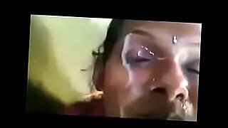 Beautiful NRI woman gives great blow job