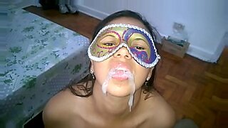 Chambinhoenanaputinha is a naughty girl who gives great blow job.