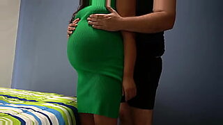 A curvaceous pregnant woman seeks a daily sexual experience with a mature and responsible man.