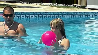 Fingering in pool