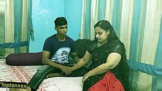 Sexy college girl fucks with the boyfriend at home beautiful Bengali Sex