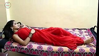 Indian bhabhi fucked in red saree.