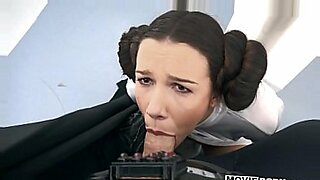 Princess Leia gets her ass fucked hard while being a anal slut.