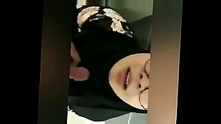 Jilbab kacamat