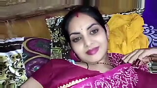 Hot homemade Indian video with hardcore sex, close-ups and a happy ending.